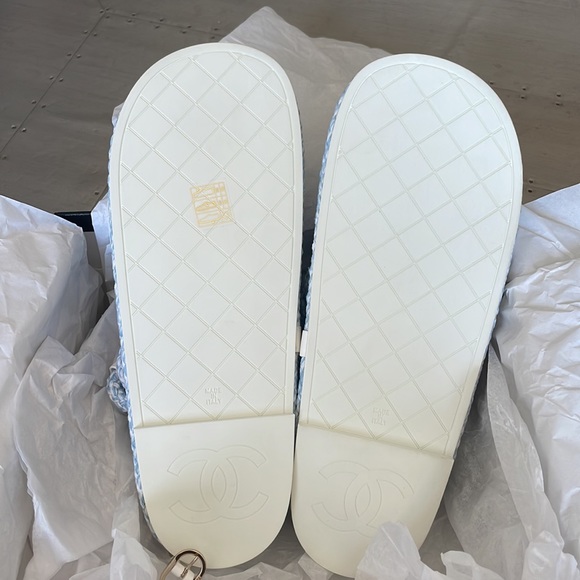 Chanel cord blue white chain charm sandal rope flats sz 39 with box $1425 - Picture 7 of 10